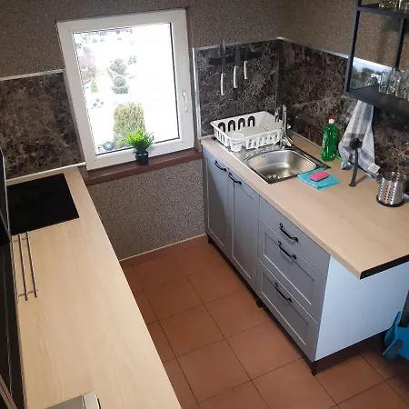 Goscinne Nad Jeziorem Апарт-отель Тыхы